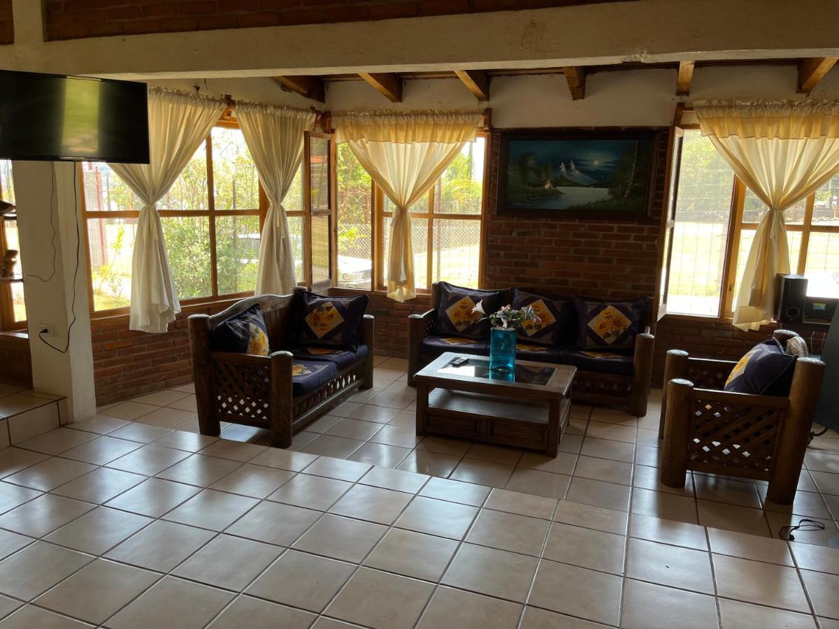 Cabana Cerca Del Santuario Valle De Bravo Villa Esterno foto